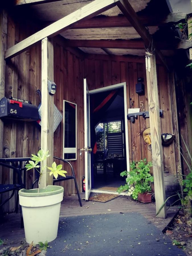 Pryor Haven Chalet Green Retreat In A Lovely Place Christchurch Eksteriør bilde